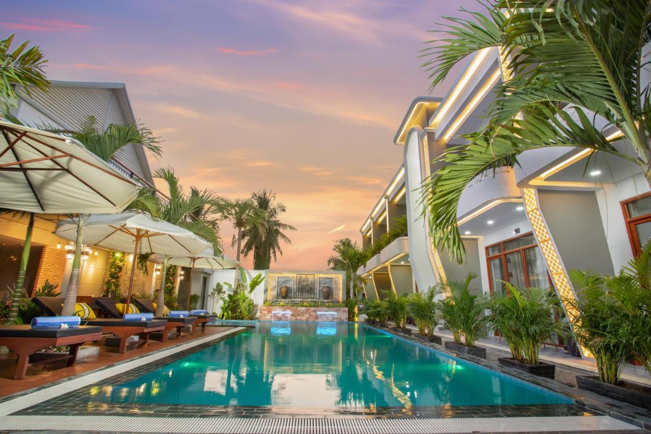 Cambana La Riviere Boutique Hotel Батамбанг Екстериор снимка