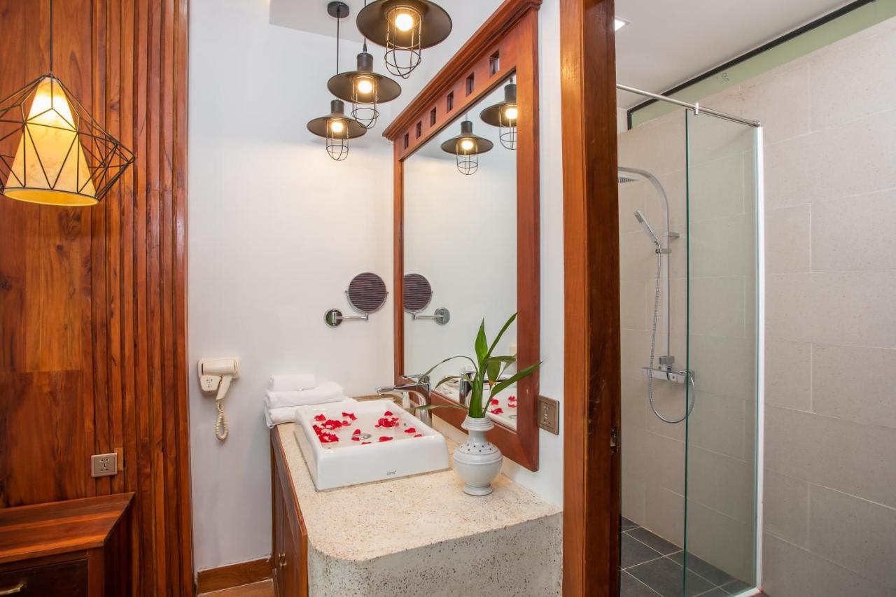 Cambana La Riviere Boutique Hotel Батамбанг Екстериор снимка