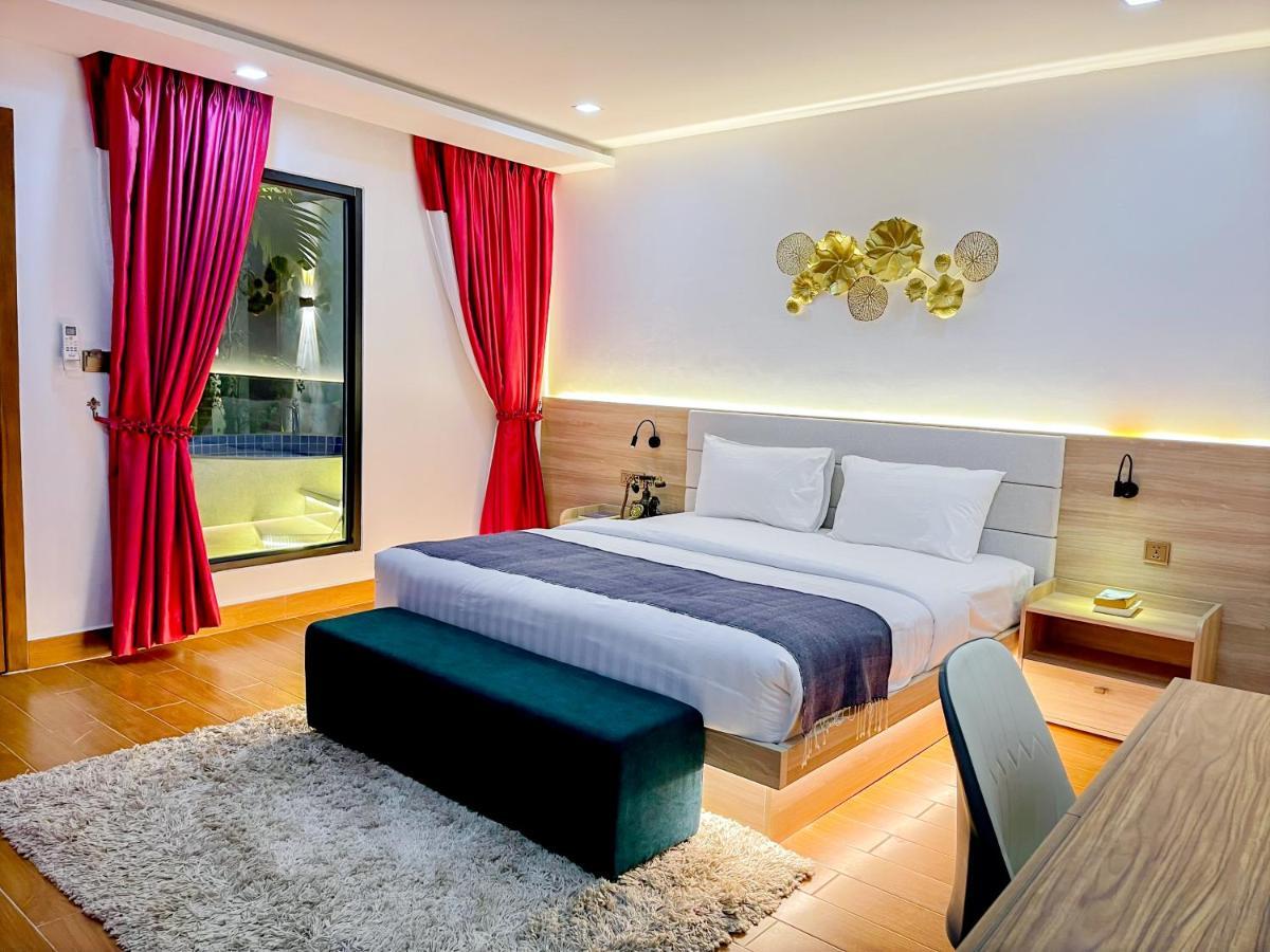 Cambana La Riviere Boutique Hotel Батамбанг Екстериор снимка
