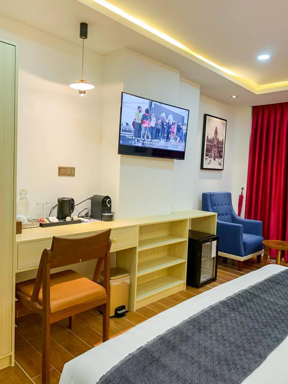 Cambana La Riviere Boutique Hotel Батамбанг Стая снимка